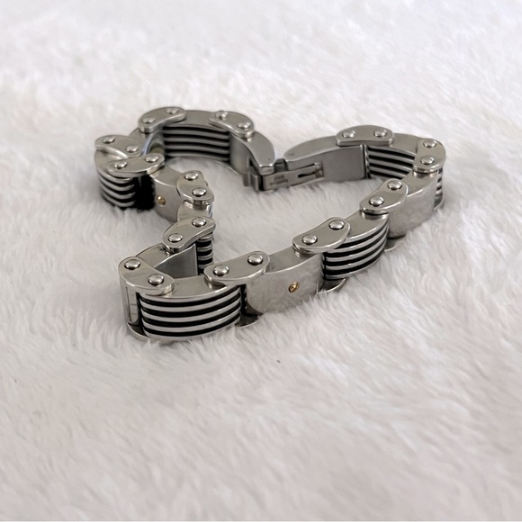 stainless Steele Other - Stainless Steel Link Mens Bracelet 9"